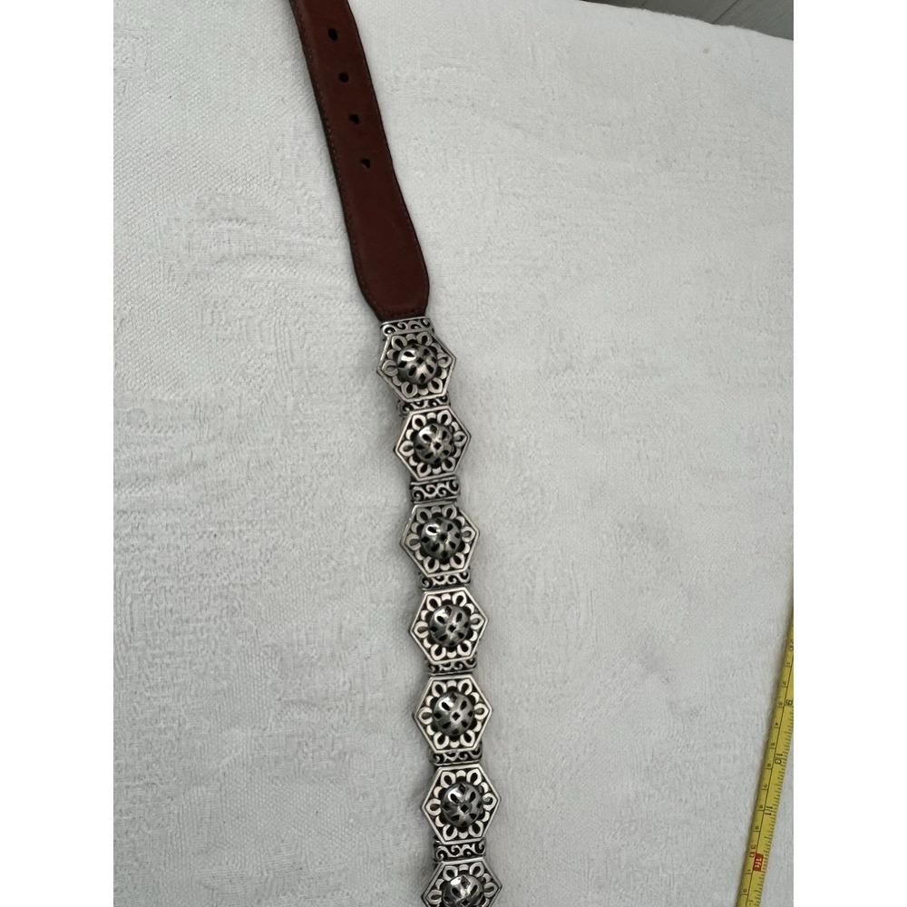 VINTAGE 1995 Brighton Women's Medium 31.5" 34.5" Concho Leather Belt Silver Tone - Picture 9 of 16